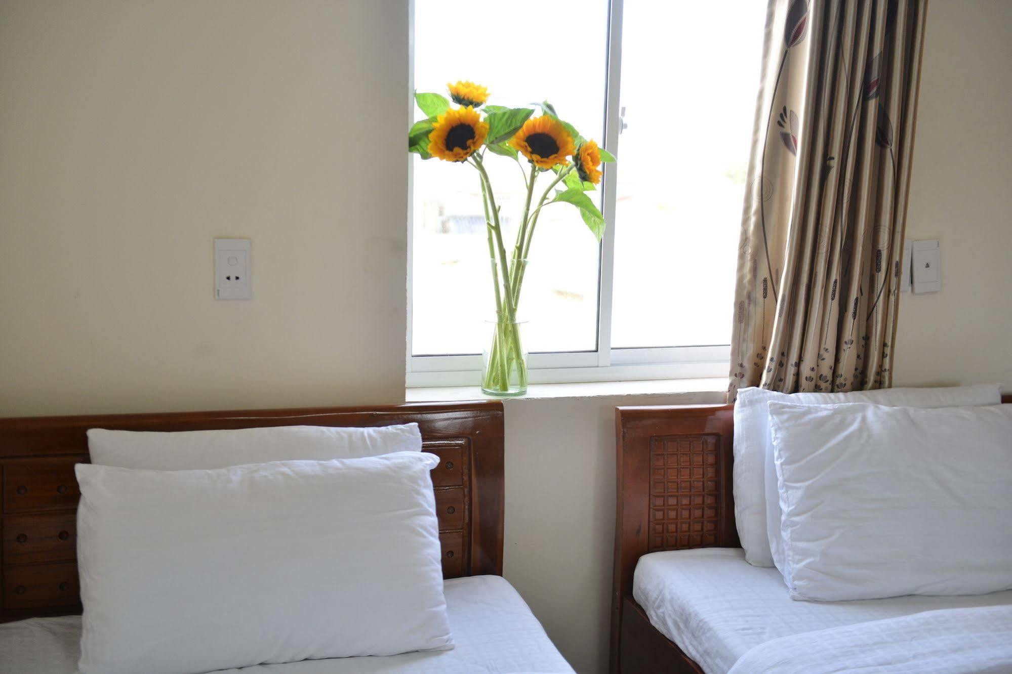 Oc Tien Sa Hotel Da Nang Exterior foto